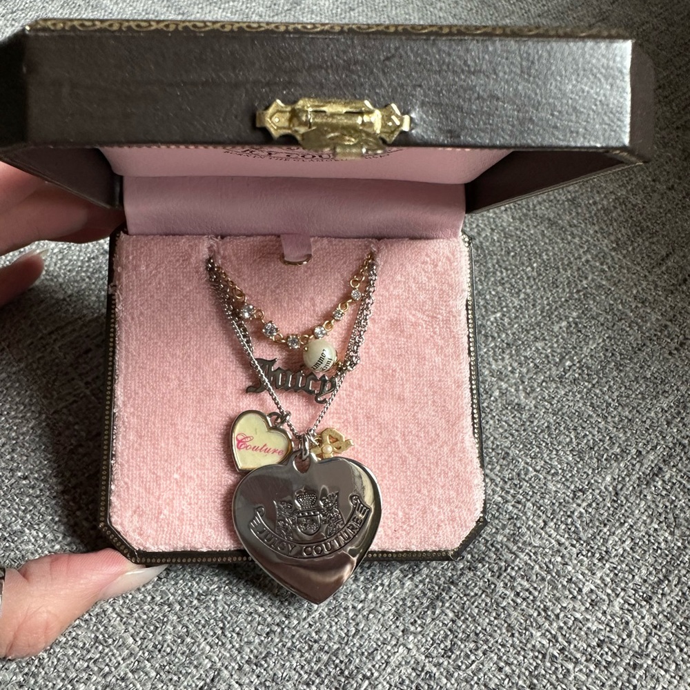 Rare authentic Y2K Juicy Couture necklace